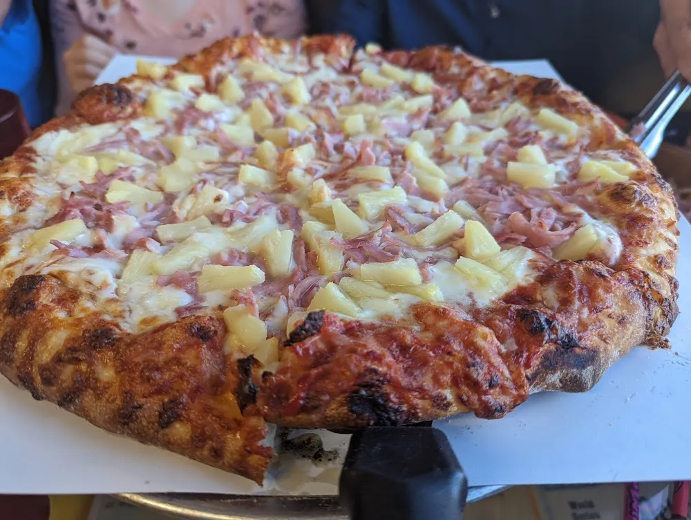 Hawaiian Pizza
